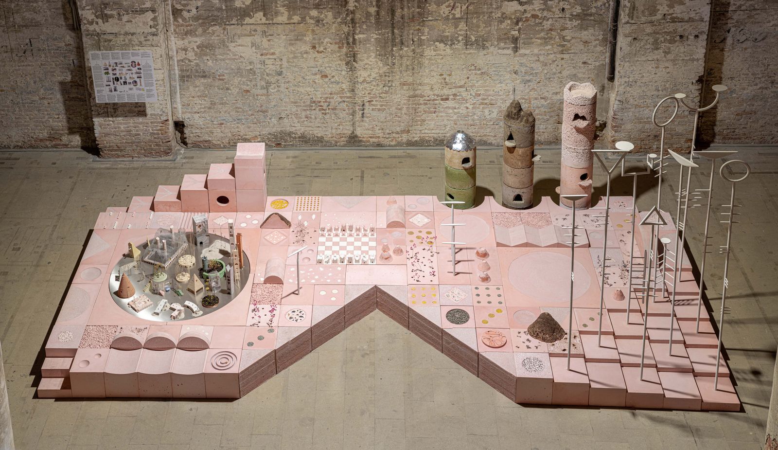 Variations on a birdcage | Biennale di Venezia 2021 - Studio Ossidiana